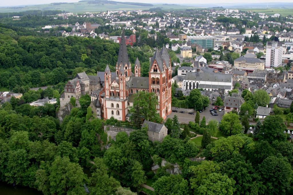 Hotel Gaestehaus Priester Limburg an der Lahn Eksteriør bilde