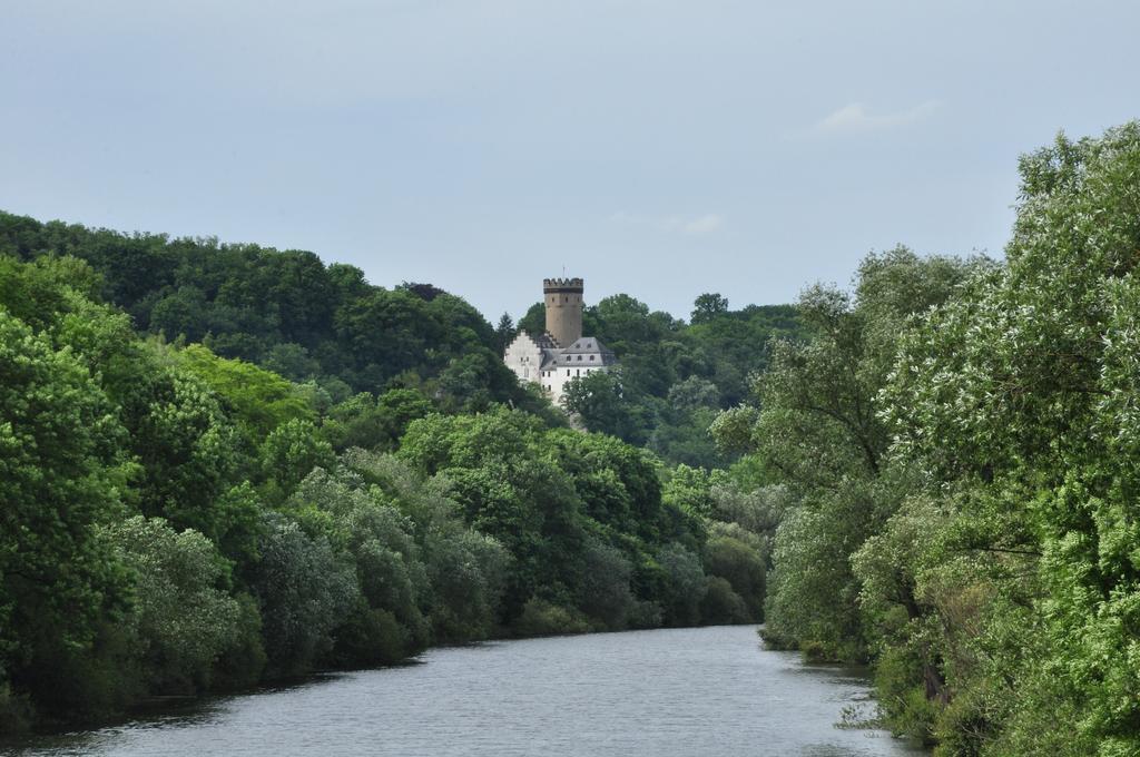 Hotel Gaestehaus Priester Limburg an der Lahn Eksteriør bilde